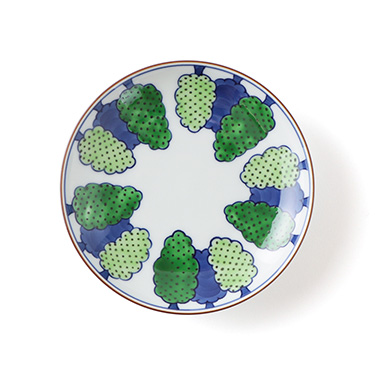 銘々皿：取皿やデザートの取り分け他、用途多彩で揃えておきたいアイテムです。おもなサイズ：約12〜17cm